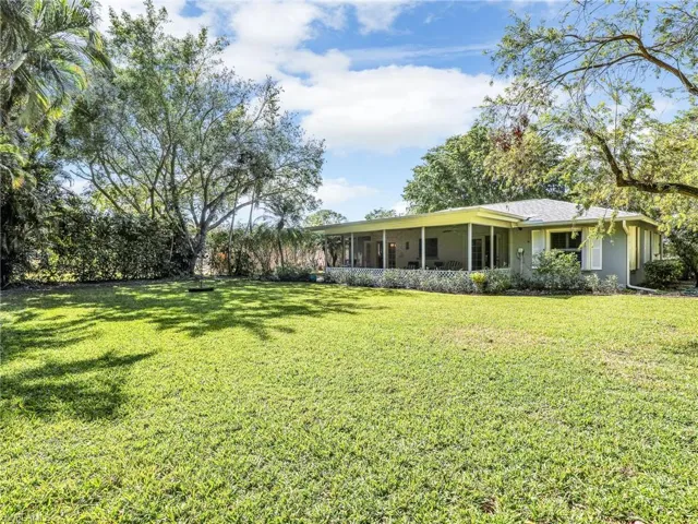 4581  Lakewood  BLVD, Naples, FL 34112