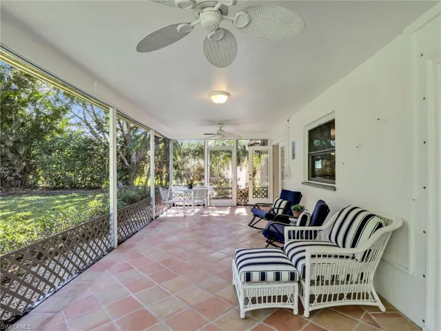 4581  Lakewood  BLVD, Naples, FL 34112