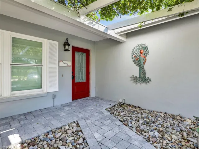 4581  Lakewood  BLVD, Naples, FL 34112