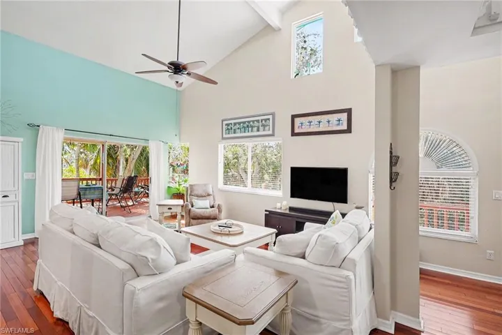 BLUE BAYOU B:  MAIN LIVING AREA.  CORNER WINDOW.  CLERESTORY SOUTHERN EXPOSURE WINDOWS BRING IN THE LIGHT.