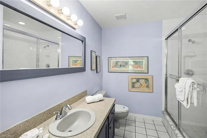 BLUE BAYOU A:  PRIMARY SUITE BATH