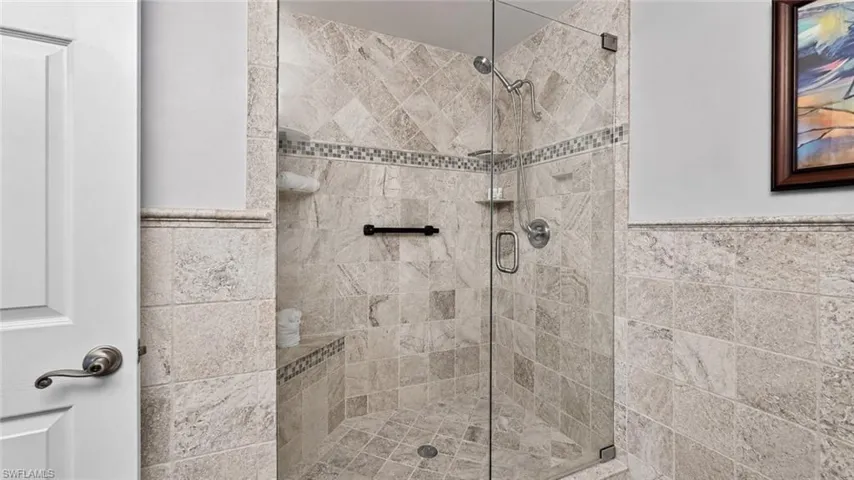 BLUE BAYOU B:  PRIMARY SUITE UPDATED SHOWER