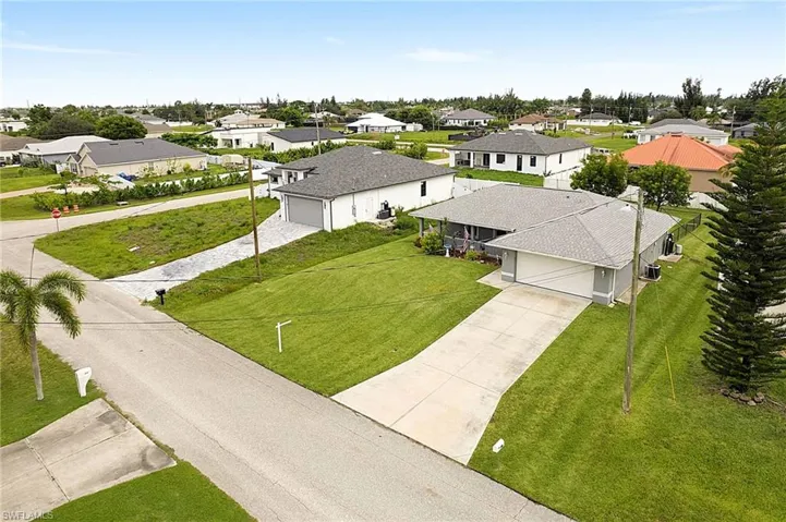 1904 Nw Embers Ter, Cape Coral, Florida 33993