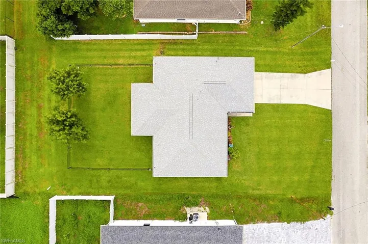 1904 Nw Embers Ter, Cape Coral, Florida 33993