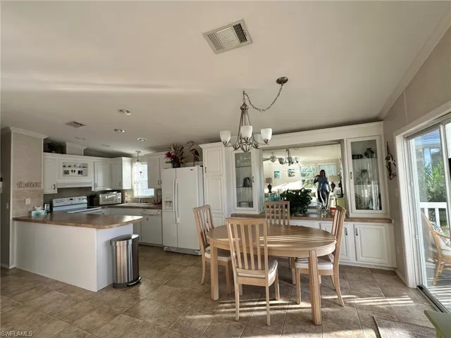 1197 Diamond Lake Cir, Naples, Florida 34114