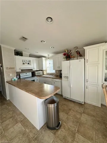 1197 Diamond Lake Cir, Naples, Florida 34114