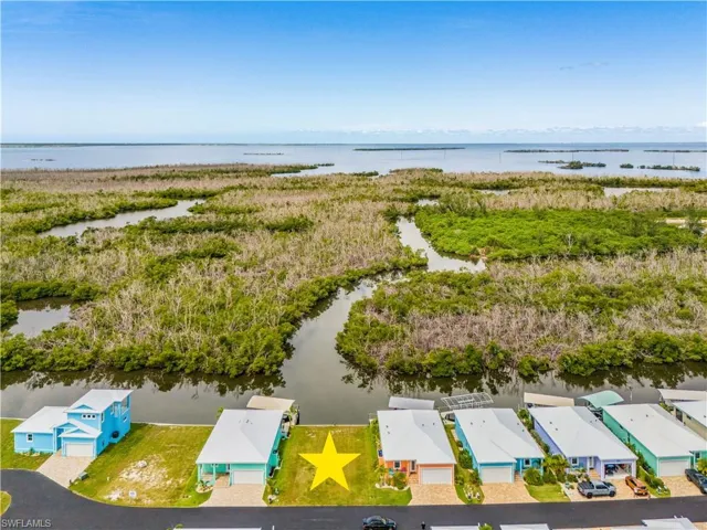 3019 Trawler Ln, St. James City, Florida 33956