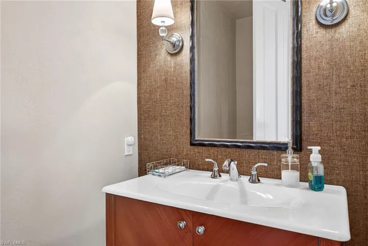 5663 Baltusrol Ct 3b, Sanibel, Florida 33957