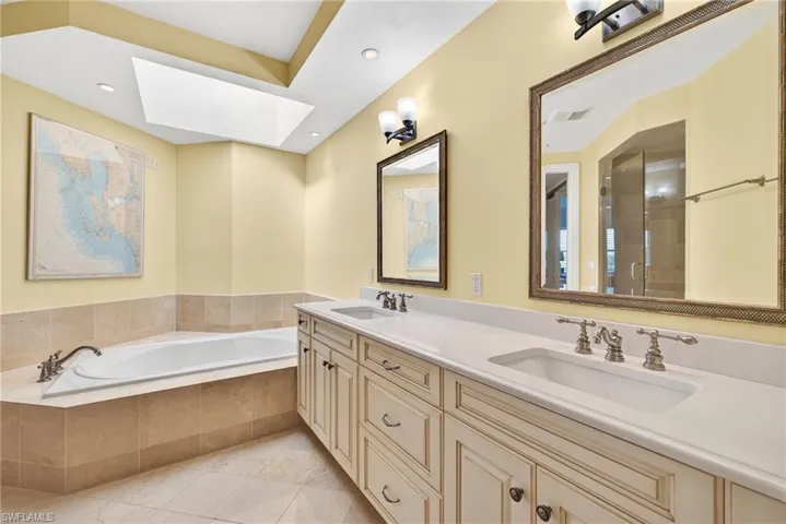 5663 Baltusrol Ct 3b, Sanibel, Florida 33957