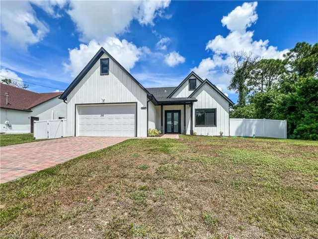4306 3rd St Sw, Lehigh Acres, Florida 33976