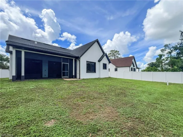 4306 3rd St Sw, Lehigh Acres, Florida 33976
