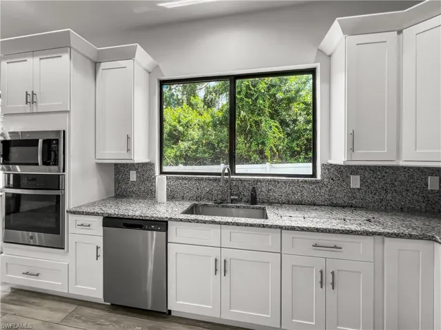 4306 3rd St Sw, Lehigh Acres, Florida 33976