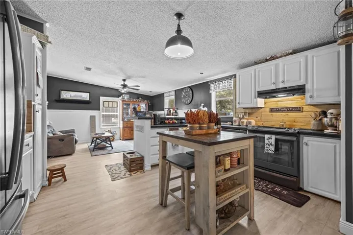 18690 Matt Rd, North Fort Myers, Florida 33917