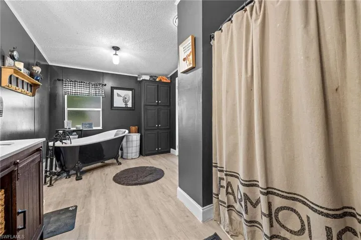 18690 Matt Rd, North Fort Myers, Florida 33917