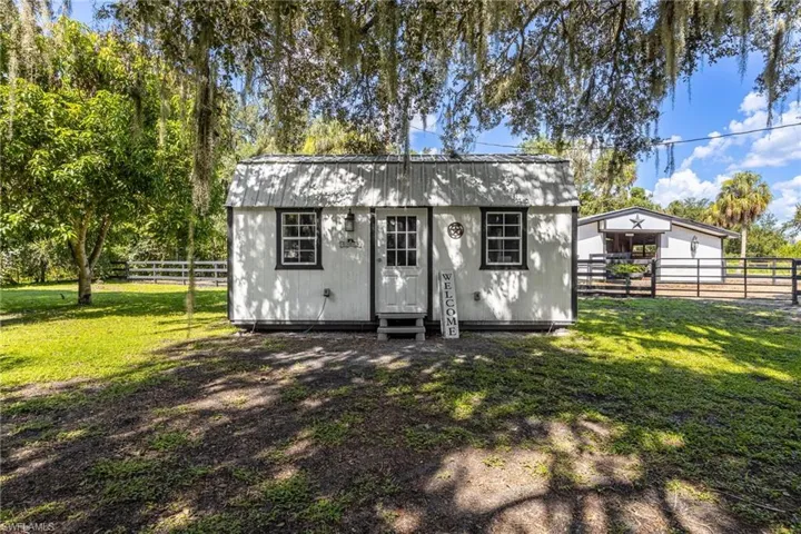 18690 Matt Rd, North Fort Myers, Florida 33917