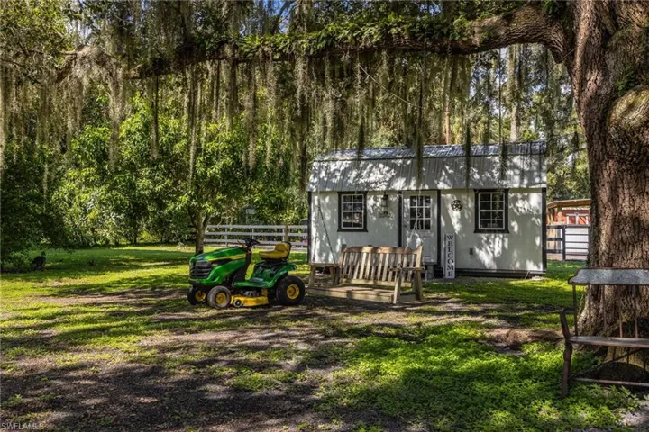 18690 Matt Rd, North Fort Myers, Florida 33917