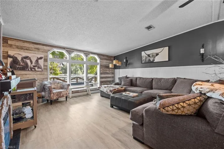 18690 Matt Rd, North Fort Myers, Florida 33917
