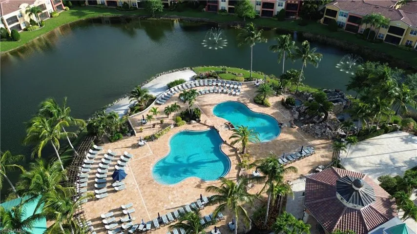8597 Via Garibaldi Cir 207, Estero, Florida 33928
