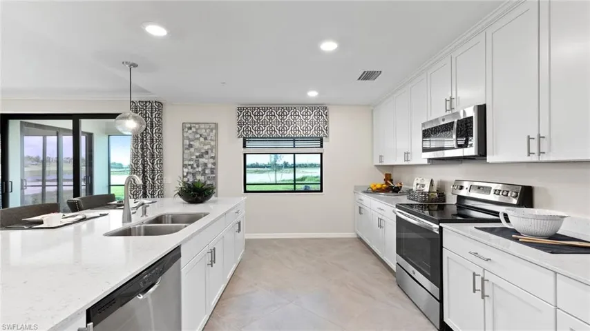 5692  Melbourne  CT, Ave Maria, FL 34142