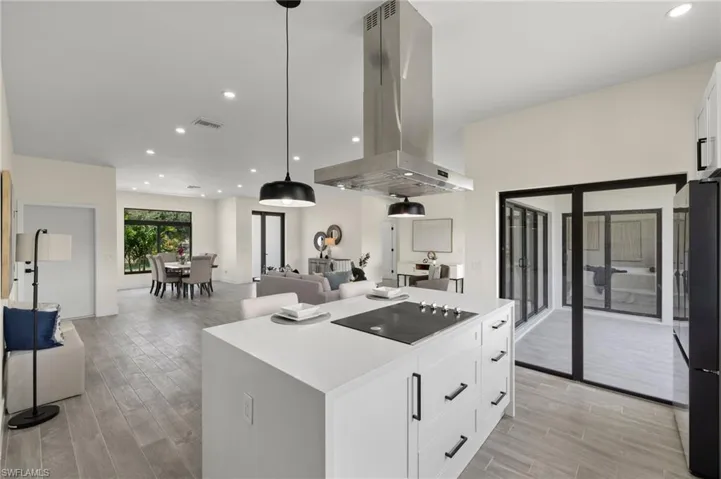 1826 Ne 11th Ln, Cape Coral, Florida 33909