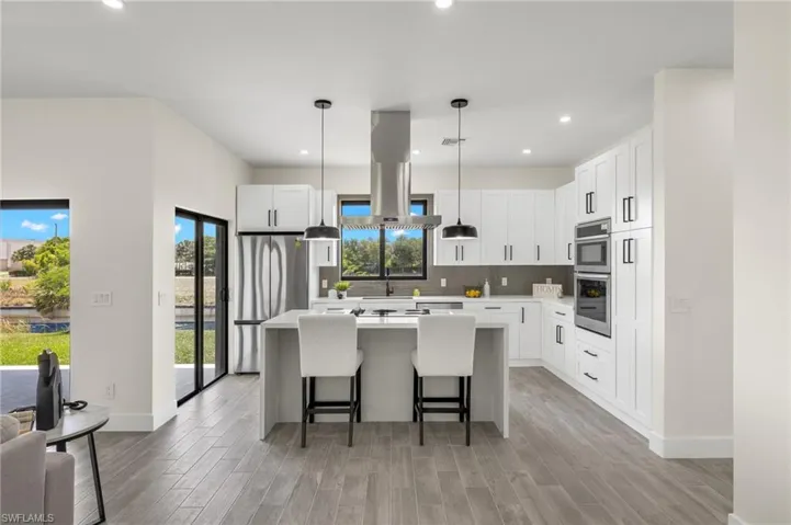 1826 Ne 11th Ln, Cape Coral, Florida 33909