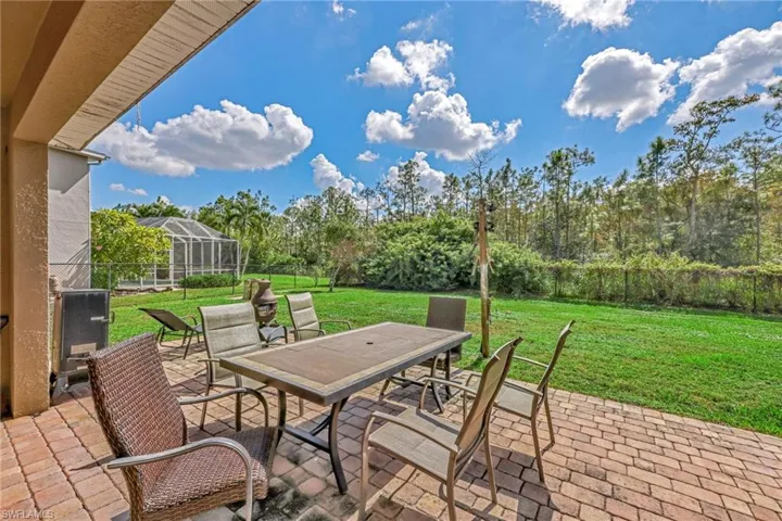 View of patio / terrace with outdoor dining space
