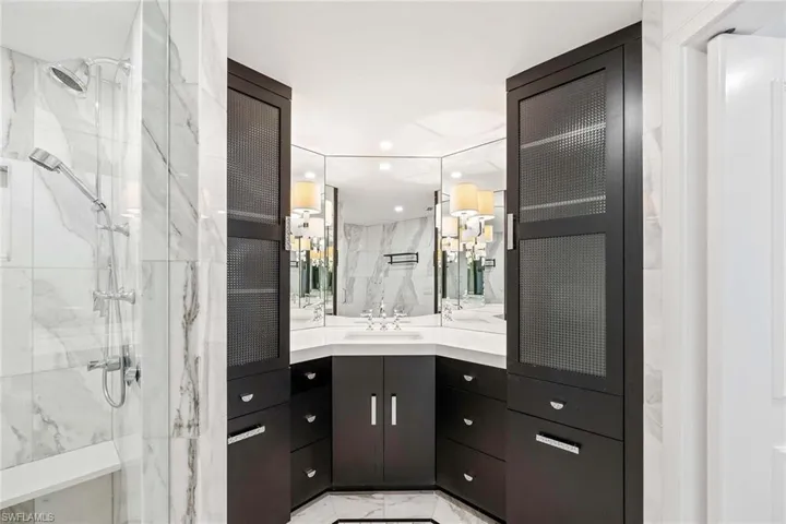 1325 7th St S 2b, Naples, Florida 34102
