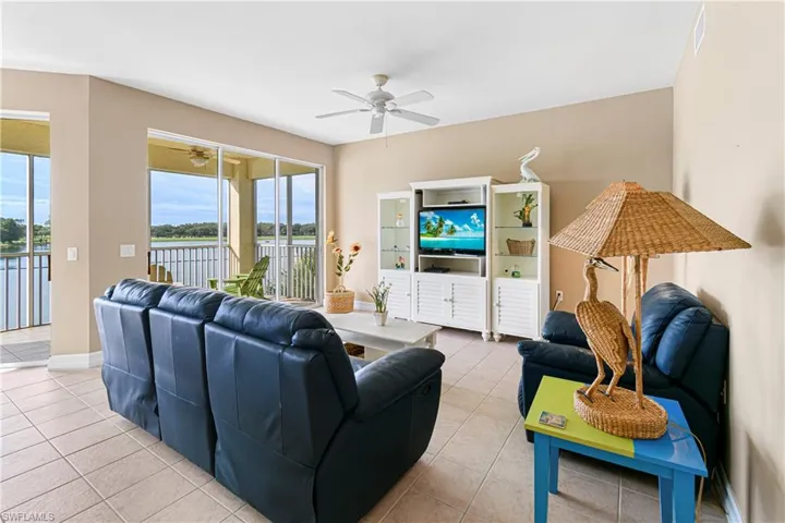 10730 Ravenna Way 305, Fort Myers, Florida 33913