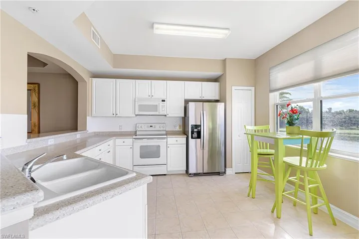 10730 Ravenna Way 305, Fort Myers, Florida 33913