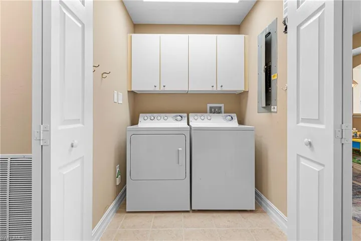 10730 Ravenna Way 305, Fort Myers, Florida 33913