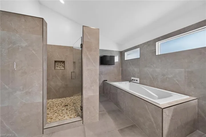 16924 Timberlakes Dr, Fort Myers, Florida 33908