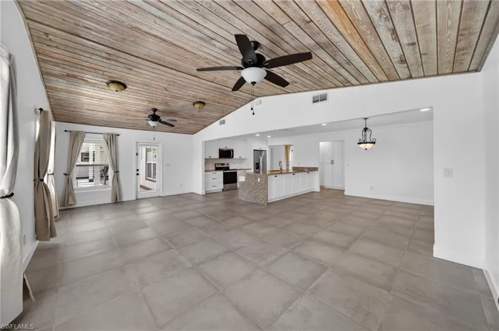16924 Timberlakes Dr, Fort Myers, Florida 33908