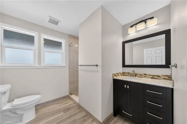 16924 Timberlakes Dr, Fort Myers, Florida 33908