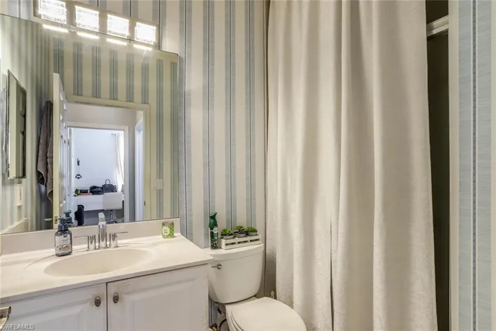 Guest bathroom #2- downstairs