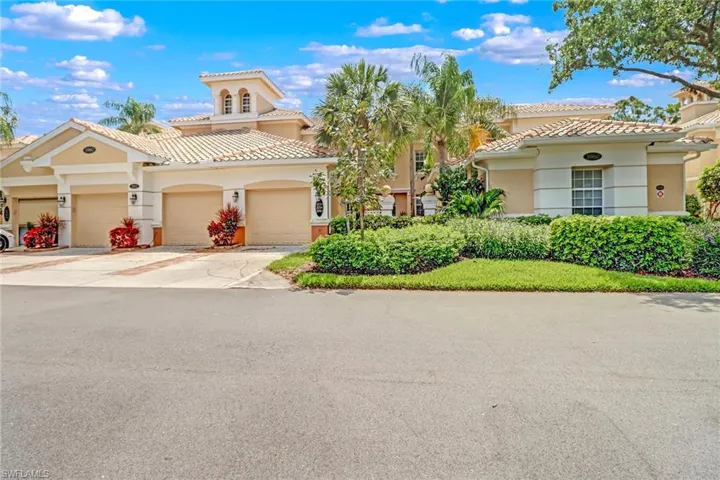 3960 Deer Crossing Ct 6-204, Naples, Florida 34114