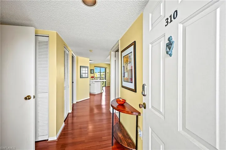 481  Quail Forest  BLVD, Naples, FL 34105