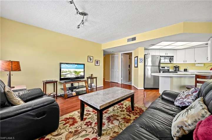 481  Quail Forest  BLVD, Naples, FL 34105
