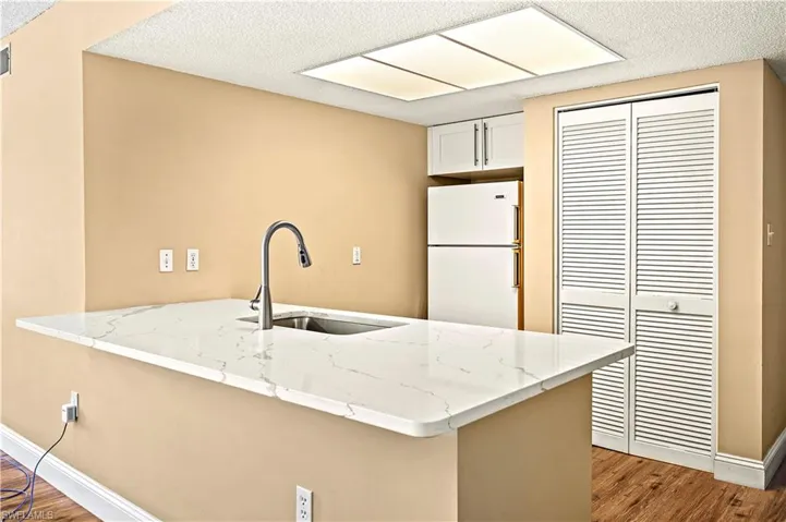 481  Quail Forest  BLVD, Naples, FL 34105