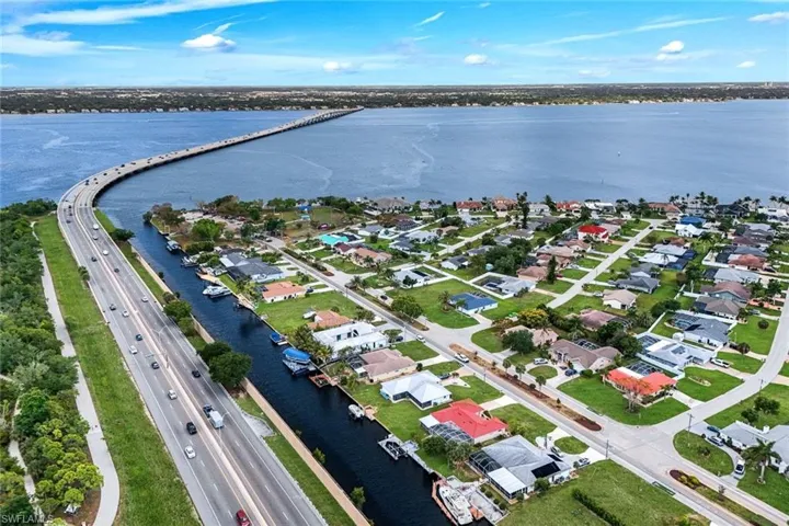 Waterfront community featuring direct Gulf access canal