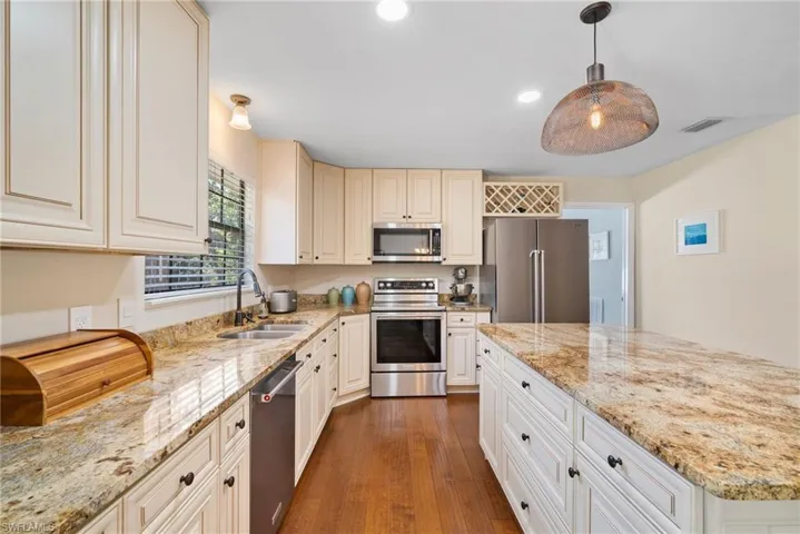 4390  15th SW AVE, Naples, FL 34116