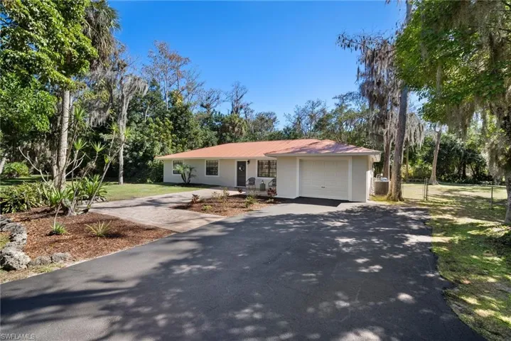 4390  15th SW AVE, Naples, FL 34116