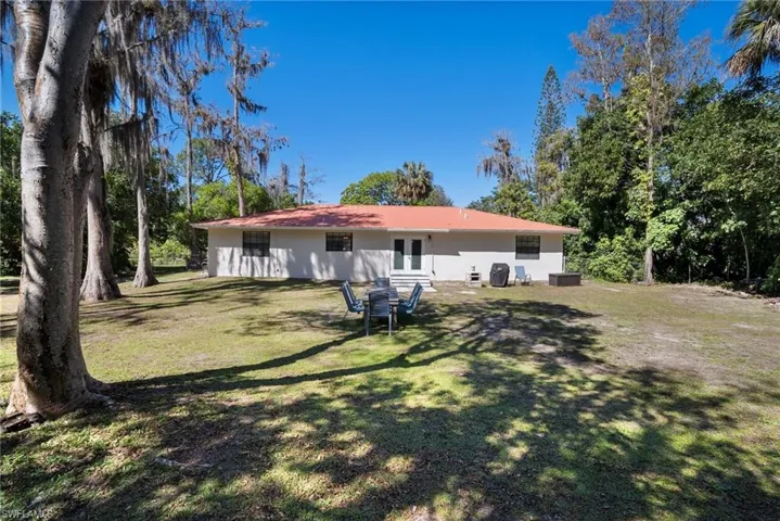 4390  15th SW AVE, Naples, FL 34116