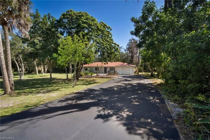 4390  15th SW AVE, Naples, FL 34116