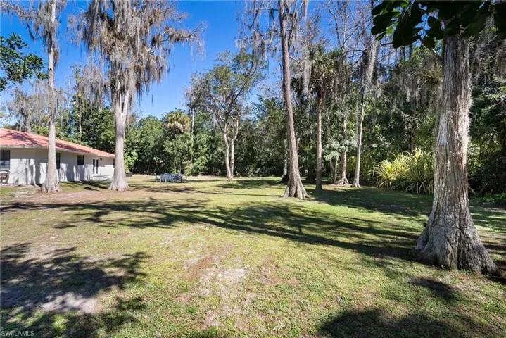 4390  15th SW AVE, Naples, FL 34116