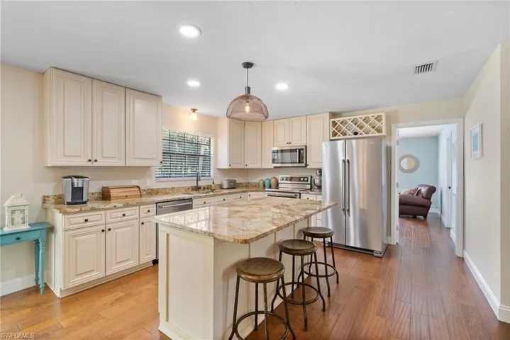4390  15th SW AVE, Naples, FL 34116