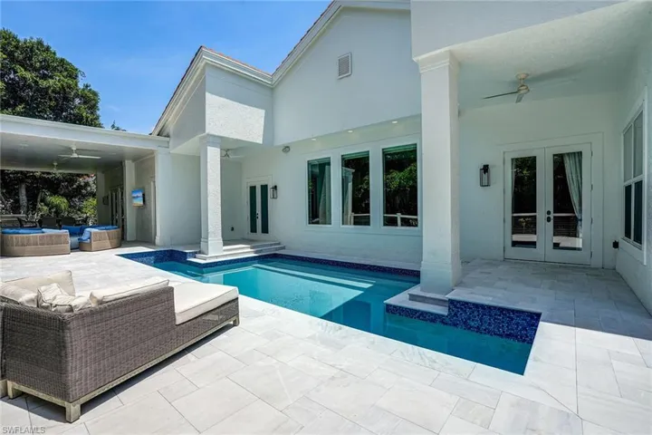 7562  Cordoba  CIR, Naples, FL 34109