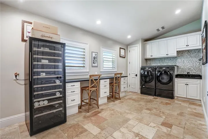 7562  Cordoba  CIR, Naples, FL 34109