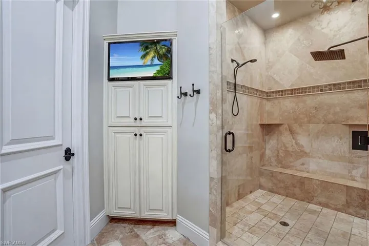 7562  Cordoba  CIR, Naples, FL 34109