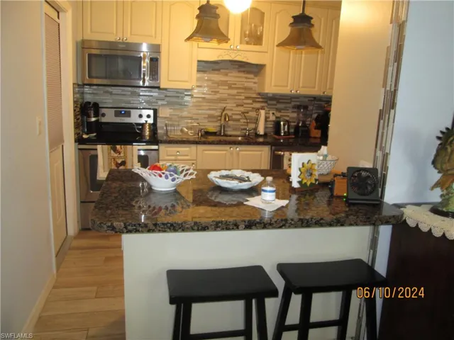 43  Desert Candle  CIR, Lehigh Acres, FL 33936