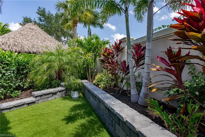 13619  Snook  CIR, Naples, FL 34114
